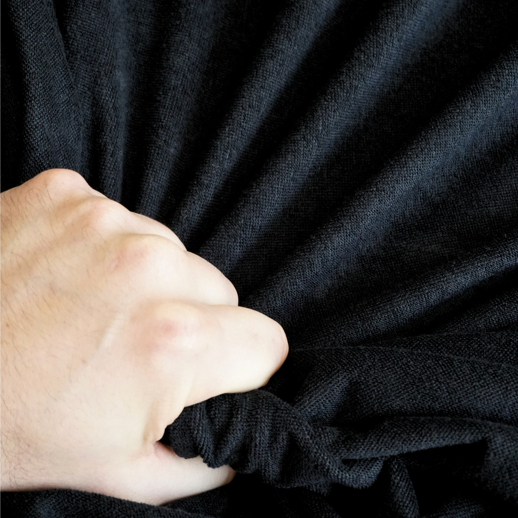 The Best Waterproof Blanket for Couples: Comfort, Intimacy & Zero Cleanup