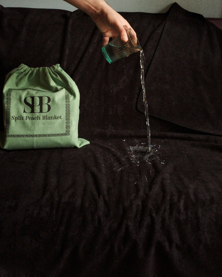 Waterproof Blanket – Eco-friendly Bamboo Charcoal Black