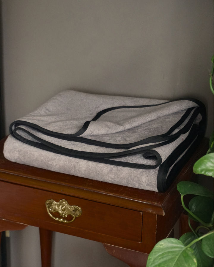 Waterproof Blanket – Eco-friendly Bamboo Grey on Grey