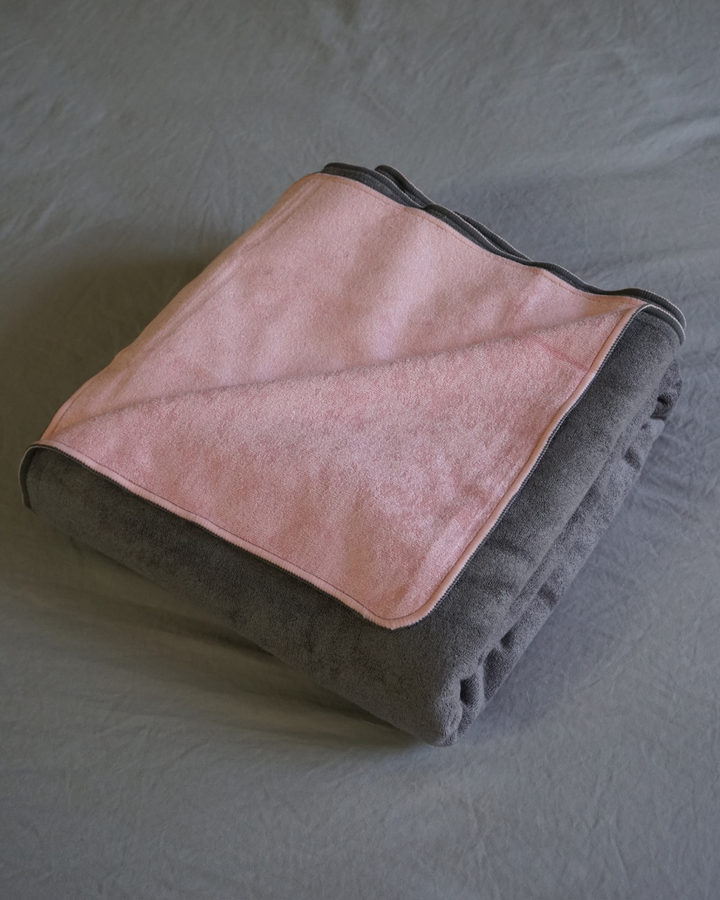 Split Peach Waterproof Blanket Pink-Supreme