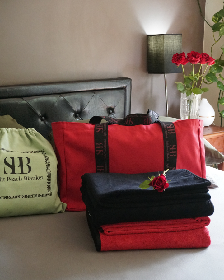 Split Peach Waterproof Blanket Red & Black-Supreme