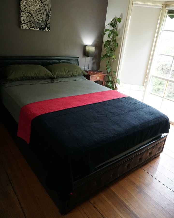 Split Peach Waterproof Blanket Red & Black-Supreme