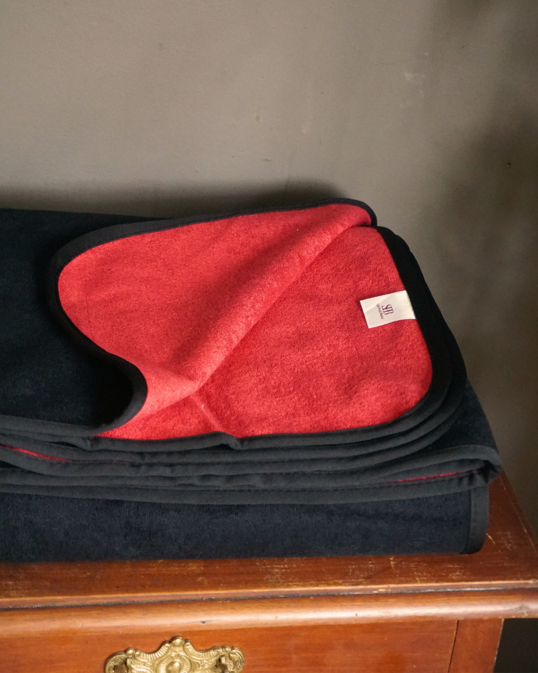 Split Peach Waterproof Blanket/Towel/Sheet-Original