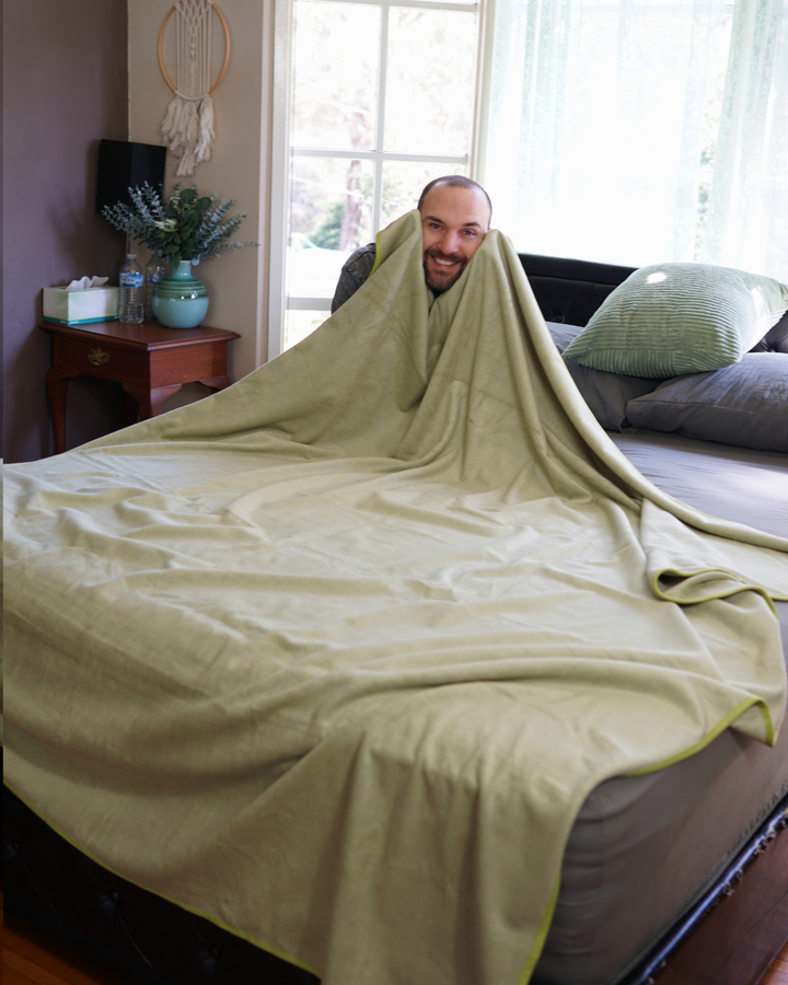 XL Waterproof Blanket Bamboo-Cotton– Luxury 2m × 2m | Matcha Mist