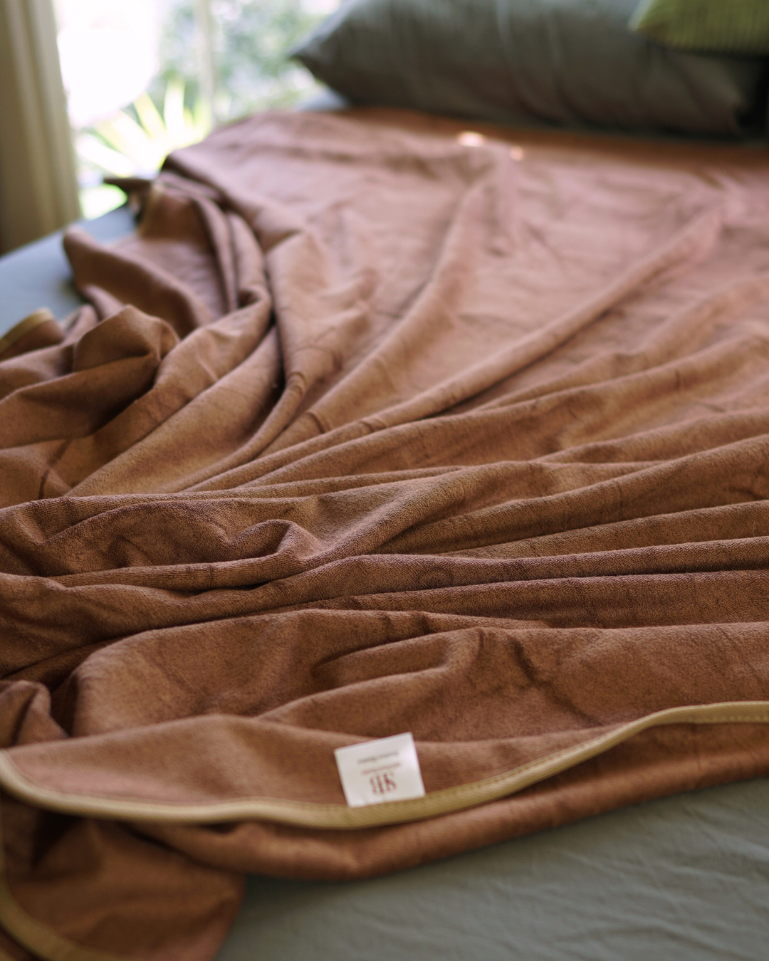 XL Waterproof Blanket Bamboo-Cotton– Luxury 2m × 2m | Coffee x Chocolate
