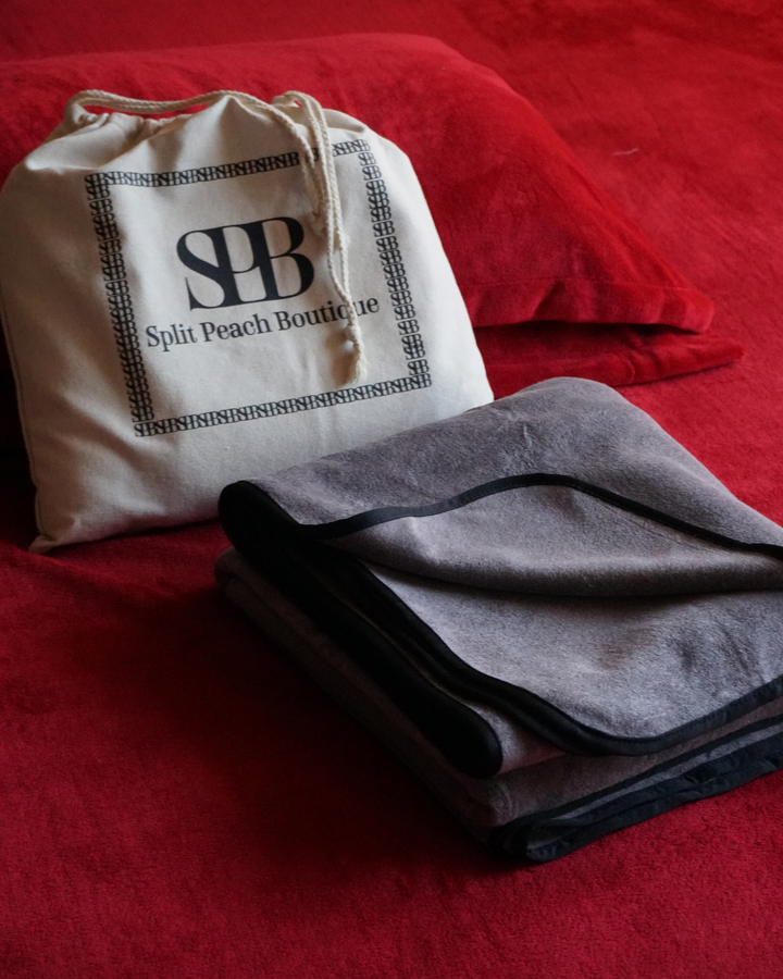 Split Peach™ Premium Waterproof Bamboo Blanket – Grey on Grey