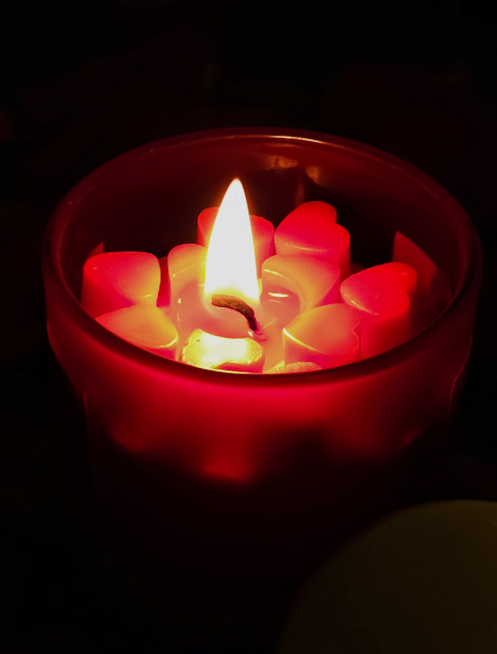 Gift-BLEEDING LOVE 580g 40Hrs Handmade Premium Candle